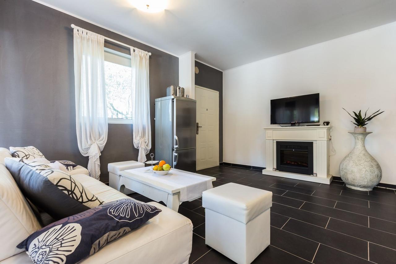 Holliday Home Maxdom Sukošan Esterno foto