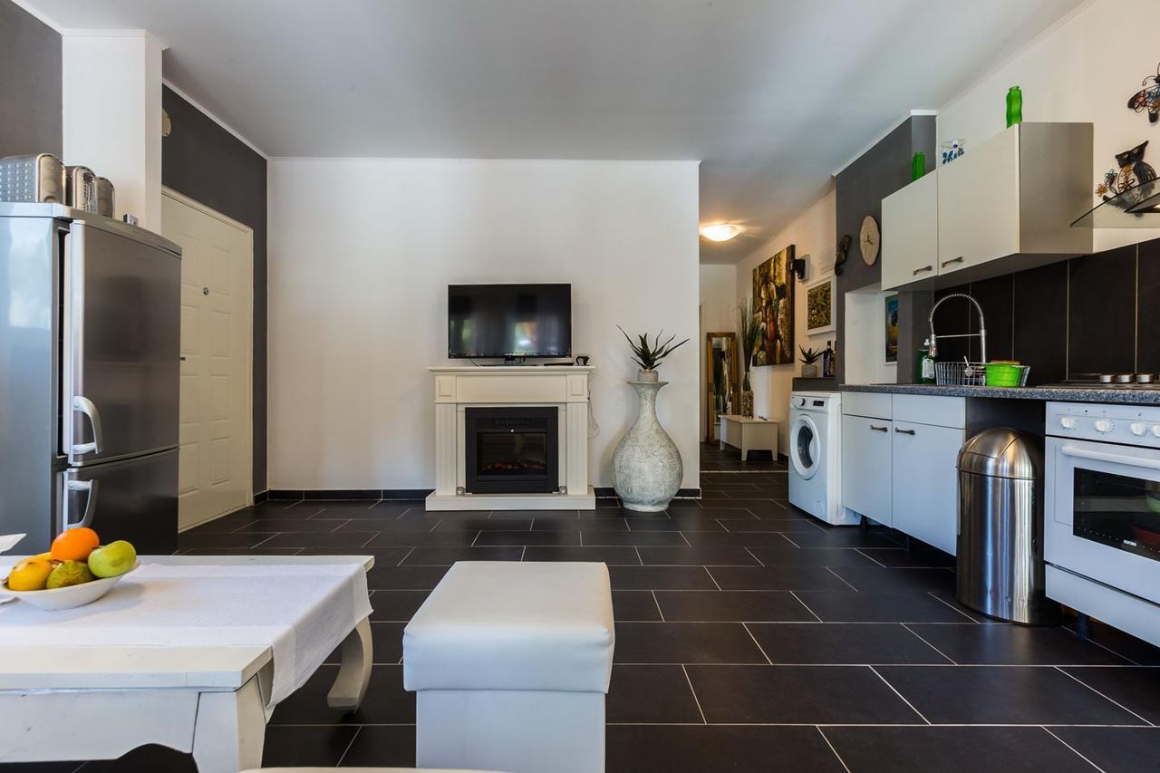 Holliday Home Maxdom Sukošan Esterno foto