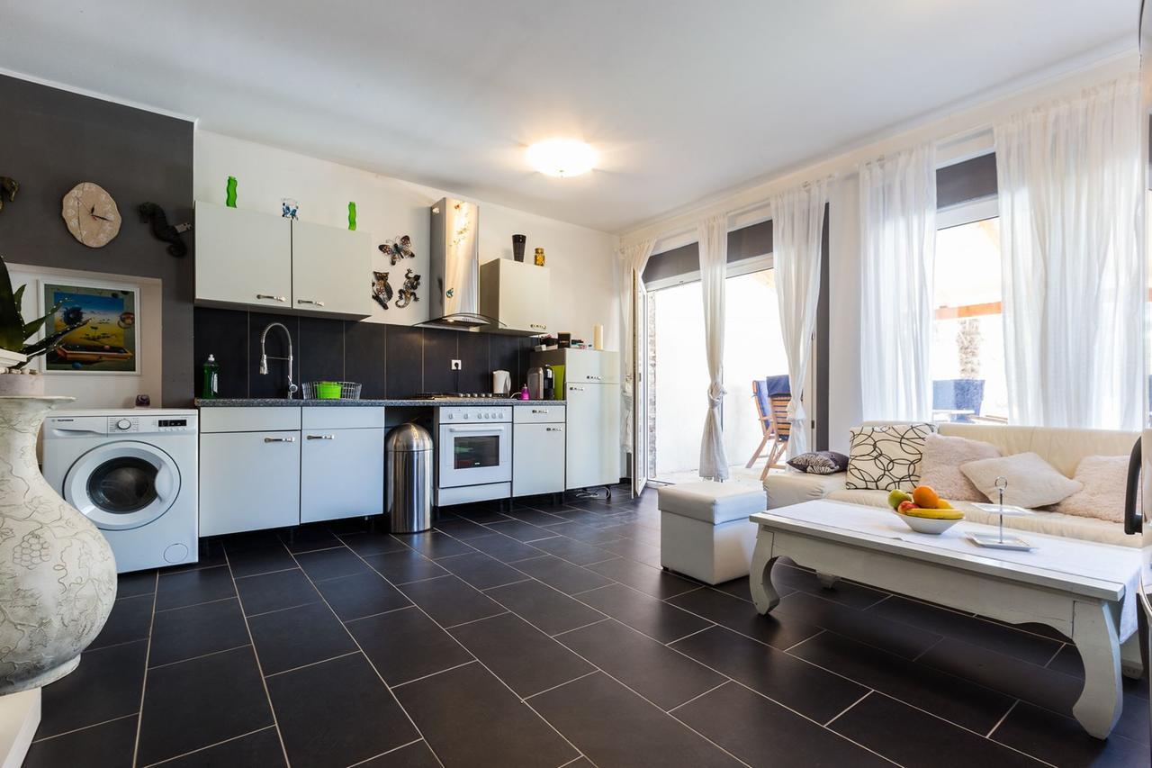 Holliday Home Maxdom Sukošan Esterno foto